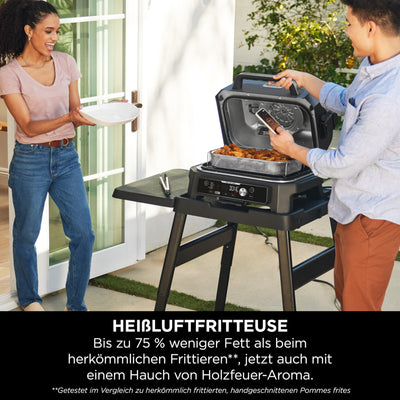 Ninja Woodfire Pro Connect XL Elektrischer BBQ Smoker Grill, App-Steuerung, digitaler Temperaturfühler, Rippenrost, Deckel, großer 7-in-1 Outdoor Grill & Heißluftfritteuse, blau & schwarz OG901EUAMZ