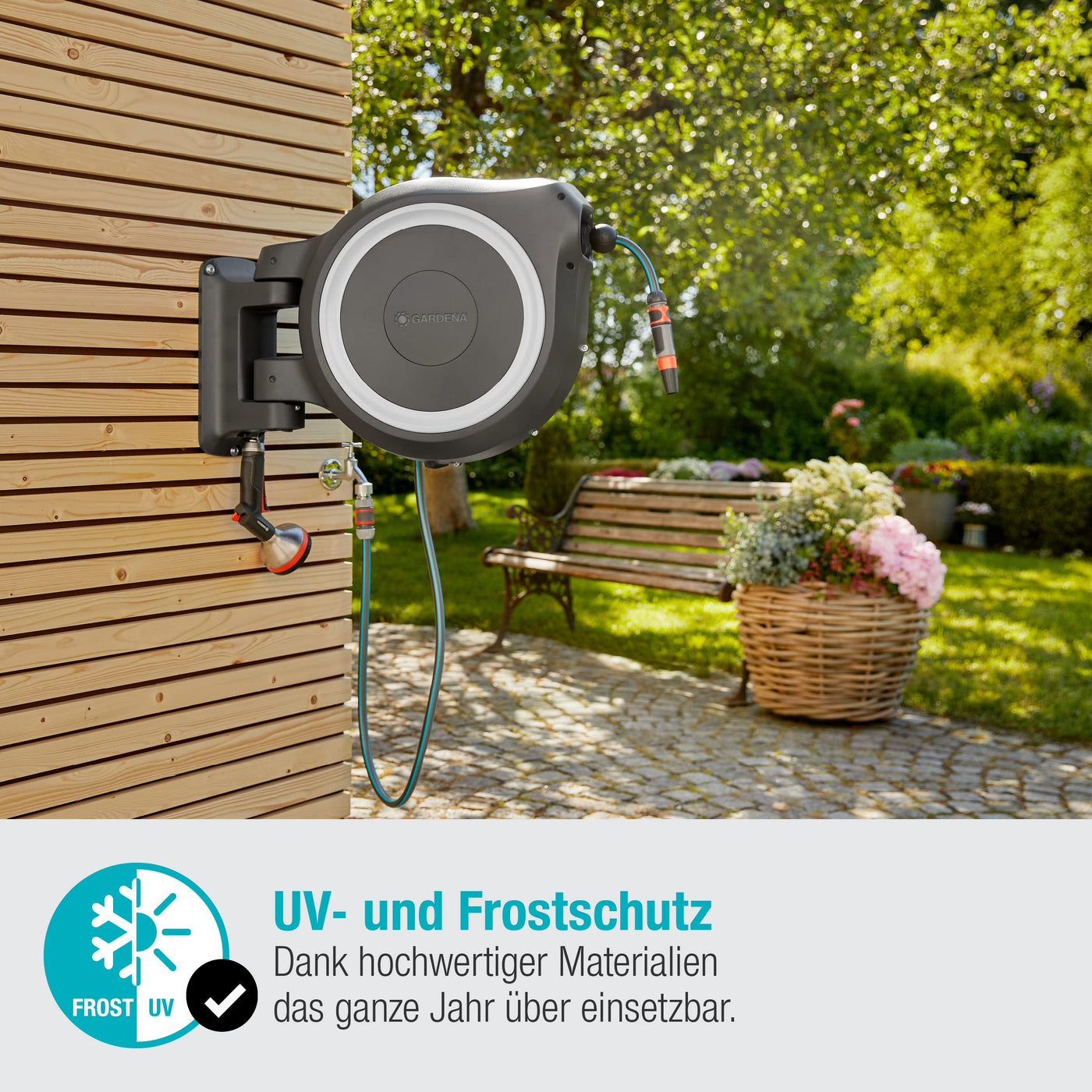 Gardena Wand-Schlauchbox RollUp XL (weiß) 35 m: flexible Bewässerung für große Gärten, Schwenkbare Schlauchbox, inkl. 35 m Gardena Qualitätsschlauch und Montagehilfe (18632-20)