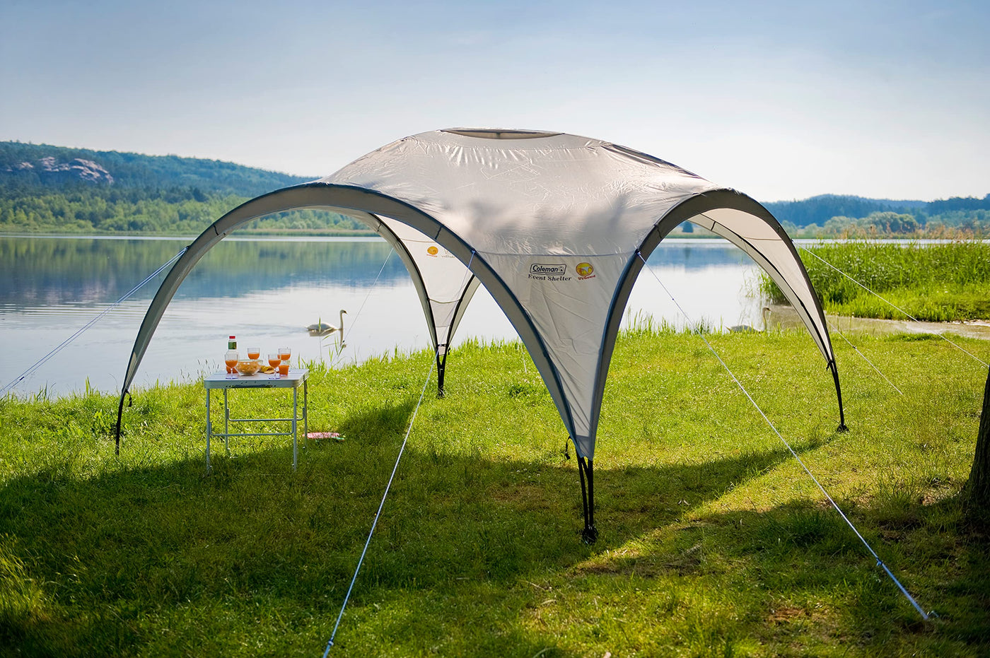 Coleman Event Shelter Pavillon, Regen- und Sonnenschutz Gartenpavillon für Partys, Strände, Festivals, Sportveranstaltungen oder Campingplätze, Stabile Stahlstangen Konstruktion, Hoher UV- Schutz