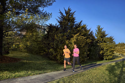 Garmin – Forerunner 55 - Montre GPS Multi-activités Running avec Fonctions d’Entrainement Coach et Cardio au Poignet – Blanche